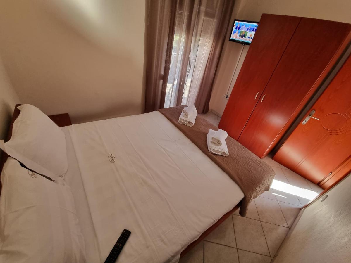 Premium Suites Ofrínion Extérieur photo