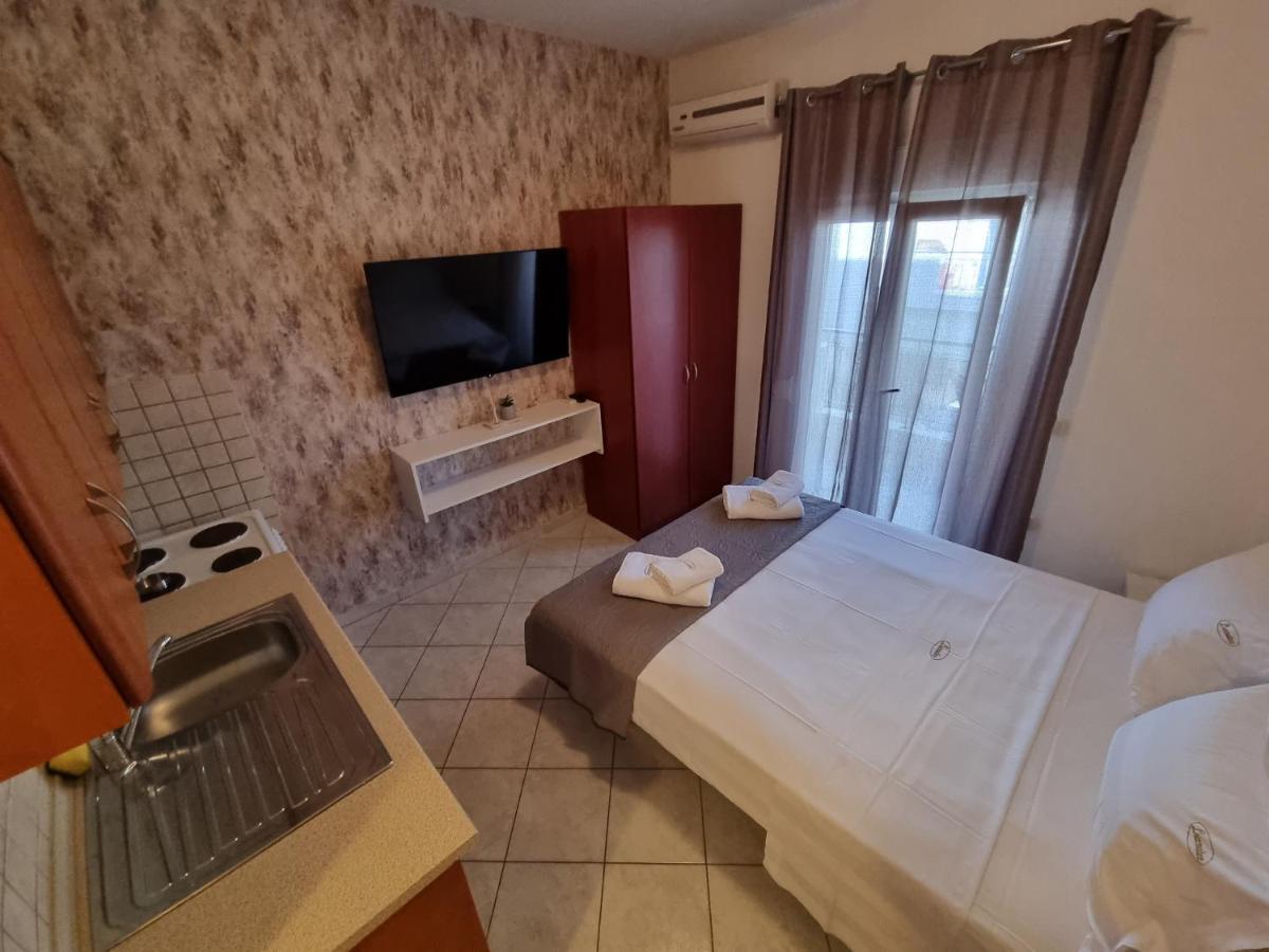 Premium Suites Ofrínion Extérieur photo