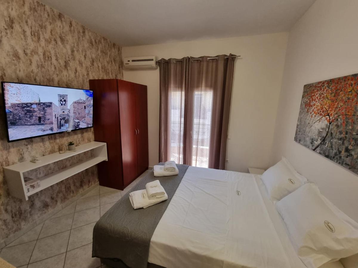 Premium Suites Ofrínion Extérieur photo