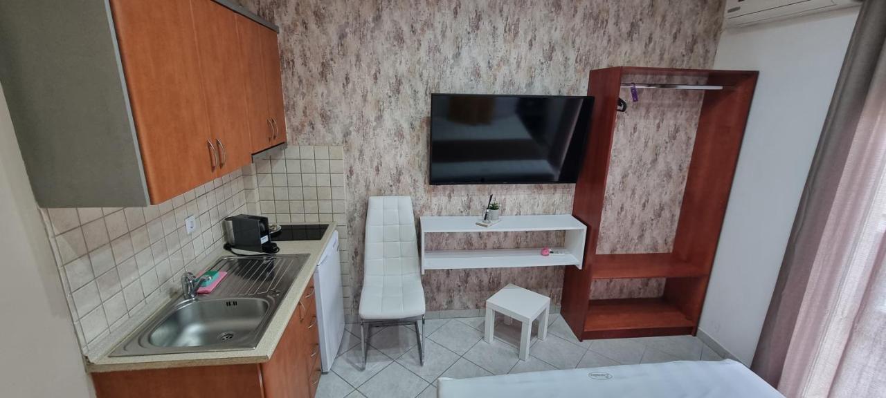 Premium Suites Ofrínion Extérieur photo